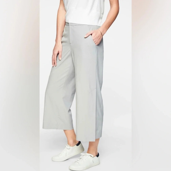 Athleta Tribeca Crop Pants, Tern Gray, size 2 - Picture 1 of 8